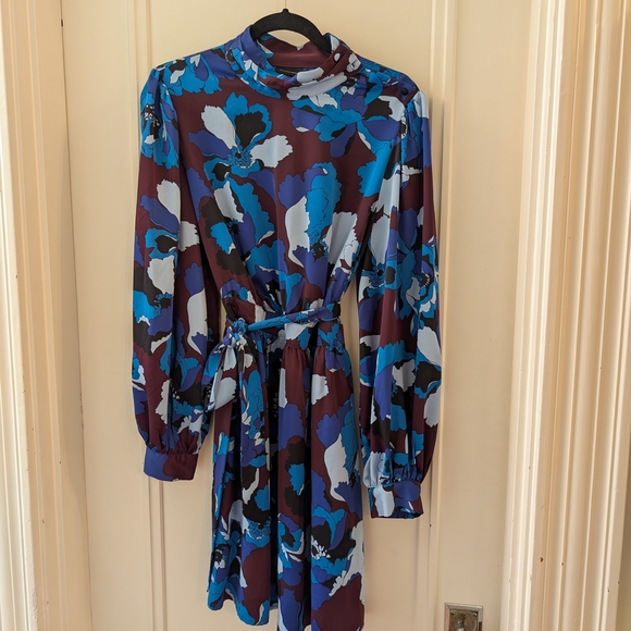 Who What Wear Dresses & Skirts - Who What Wear X Target Floral Blue and Burgundy Women's Dress